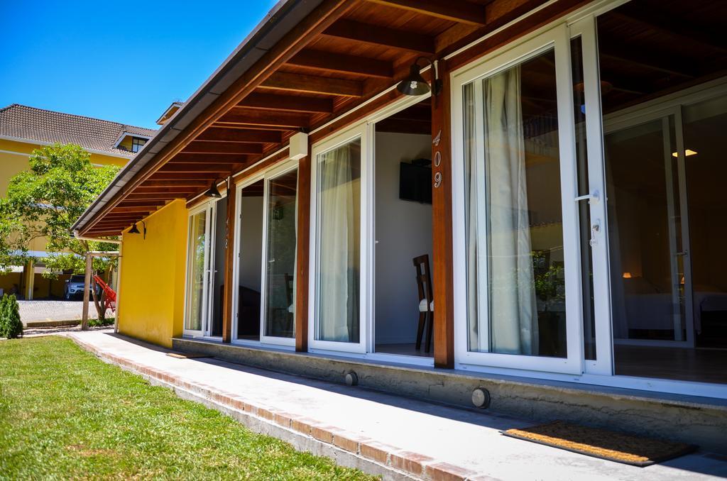 Quarto Familiar com Vista Jardim (4 Pessoas)