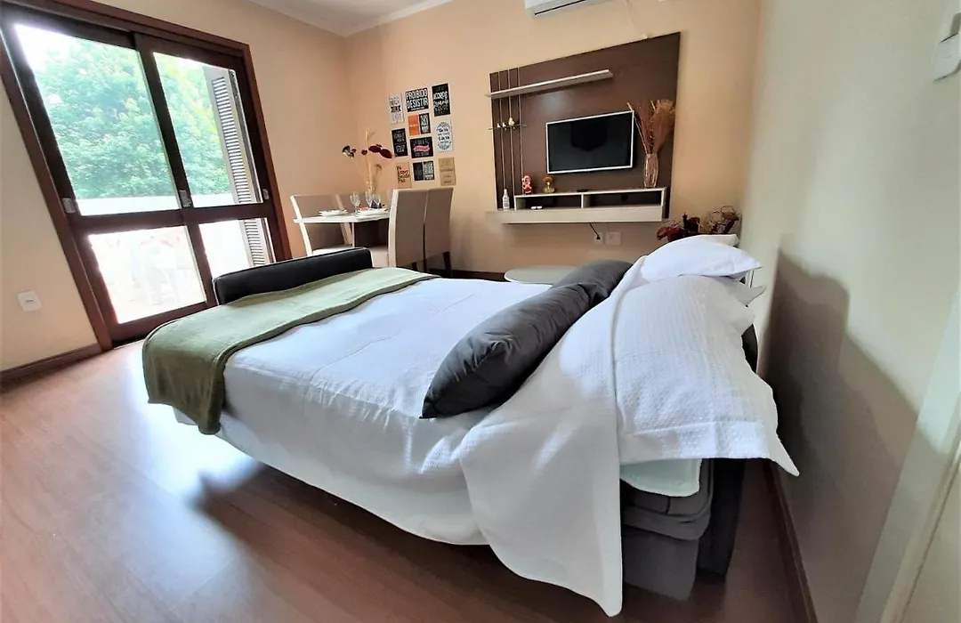 Apartamento Refúgio do Ipê em Gramado - Próximo ao Lago Negro-1