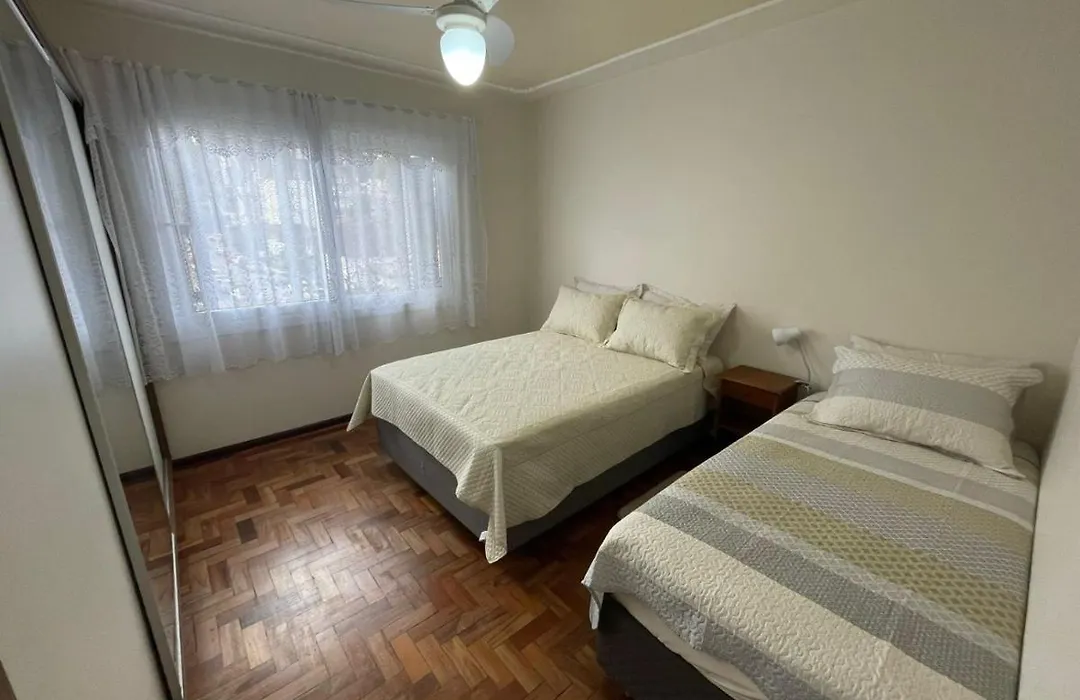 Apartamento para 9 pessoas - Blumenhaus 201 - uma quadra da Rua Coberta!-1