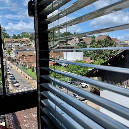 Garibaldi 402 - Gramado (30 metros Rua Coberta)-2