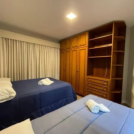 Apartamento A 100M Da Rua Coberta-3