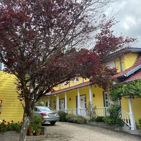 Apartamentos Sulla Collina Centro de Gramado localizado próximo da rua Coberta-3