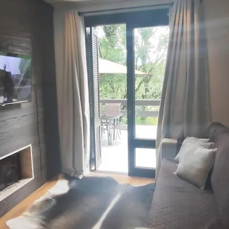 Lindo apartamento em Gramado - Venha descansar na maravilhosa Serra Gaúcha Condomínio Knorr Ville-3