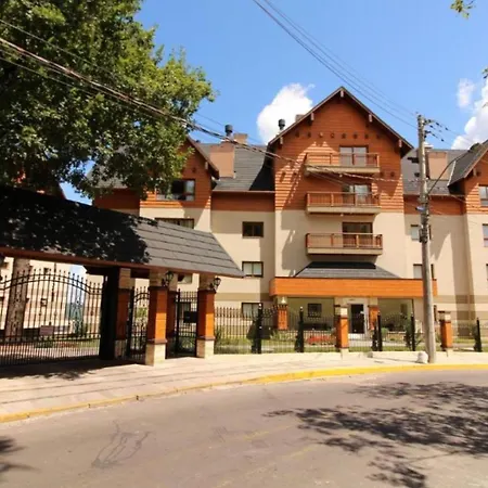 Apt Novo Moderno e Completo! 250 mt rua coberta no centro de Gramado!-2