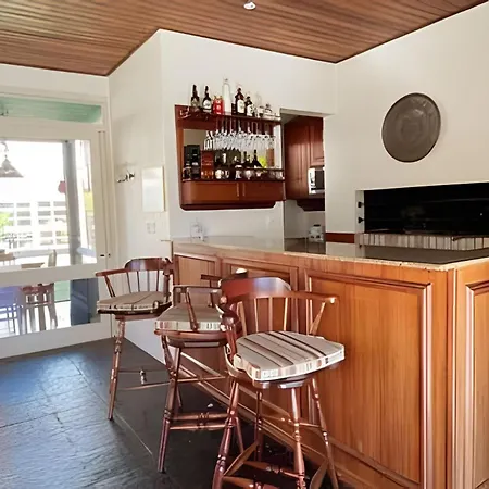 Apartamento c/LAREIRA CONDOMÍNIO, próx LAGO NEGRO-2