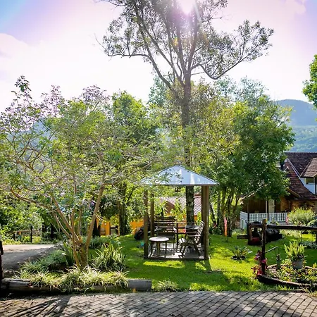Hospedaria Farm Home-2