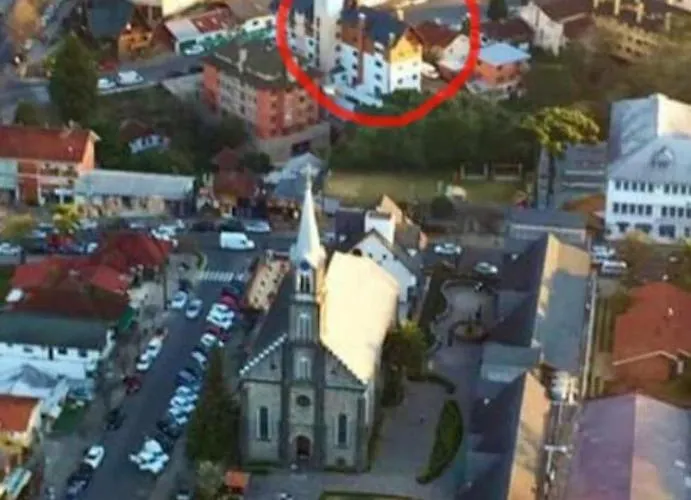 400 Metros Da Rua Coberta E Igreja Sao Pedro - Centro De Gramado Apartamento