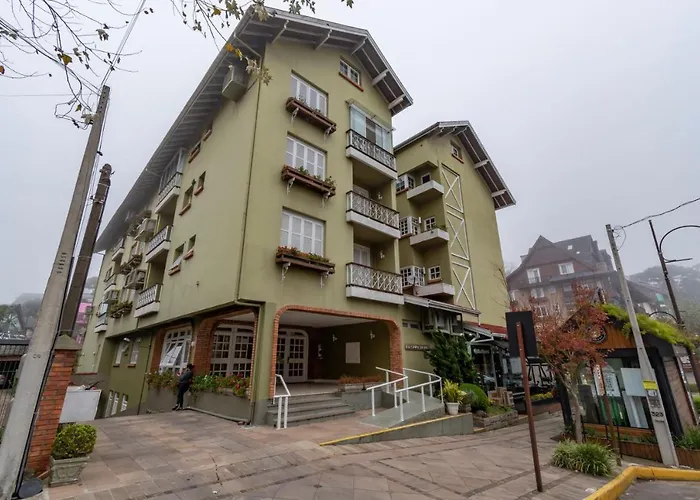 Rosa Edifício Saint Moritz
