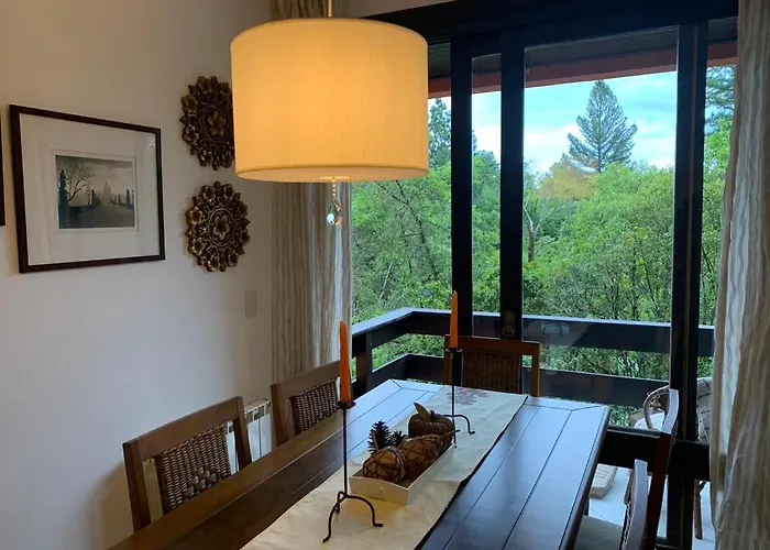Ap Gramado Knorrville - 2 dorm com lareira, calefação e sacada