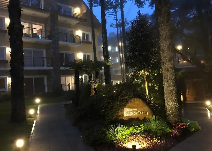 Excelente apartamento em Gramado/RS no Condomínio Casa de Pedra