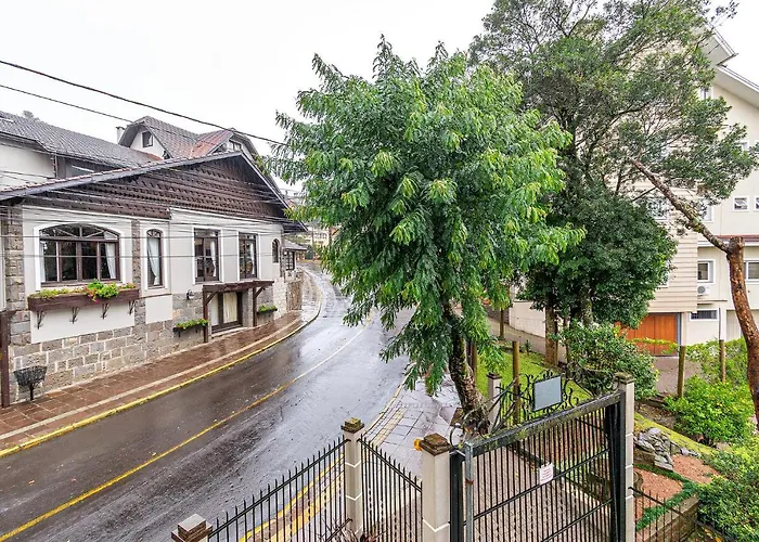Rosa Edifício Villa Rossa