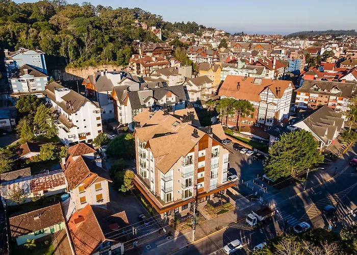 San Telmo 404 - Apto novo no coração de Gramado, com garagem