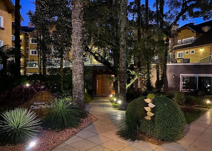 Casa de Pedra - 301D - Apto com piscina em Gramado