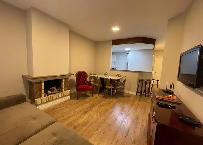 Apartamento A 100M Da Rua Coberta Gramado