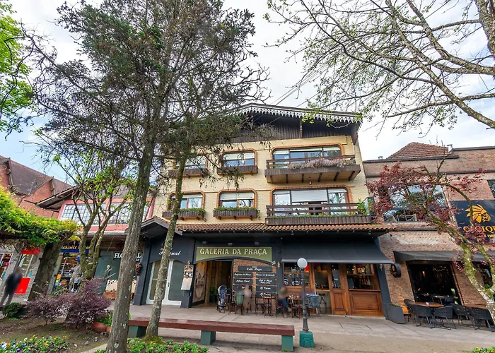 3 Quartos na Mais Incrível Localização de Gramado