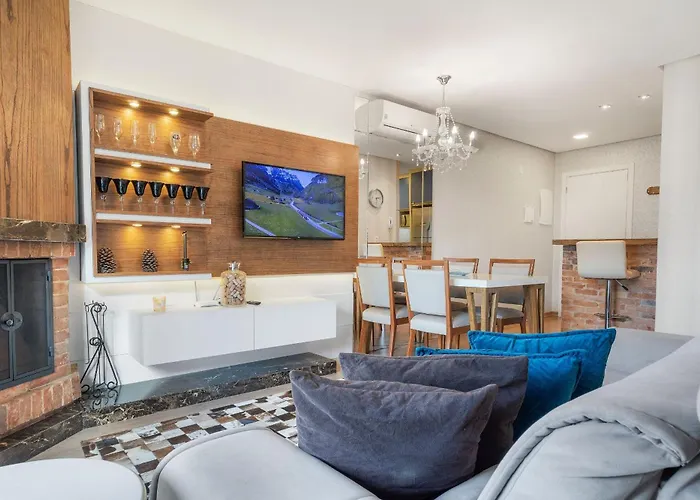 Loft central para família by Achei Gramado