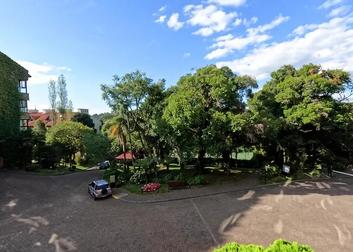 Flat No Wish Serrano, Gramado