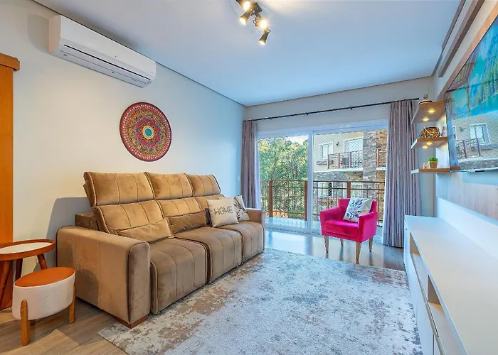 Apto Lindo e Completo com piscina e jacuzzi