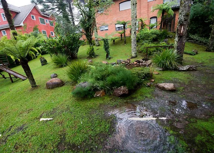 Encantos Lago Hotel