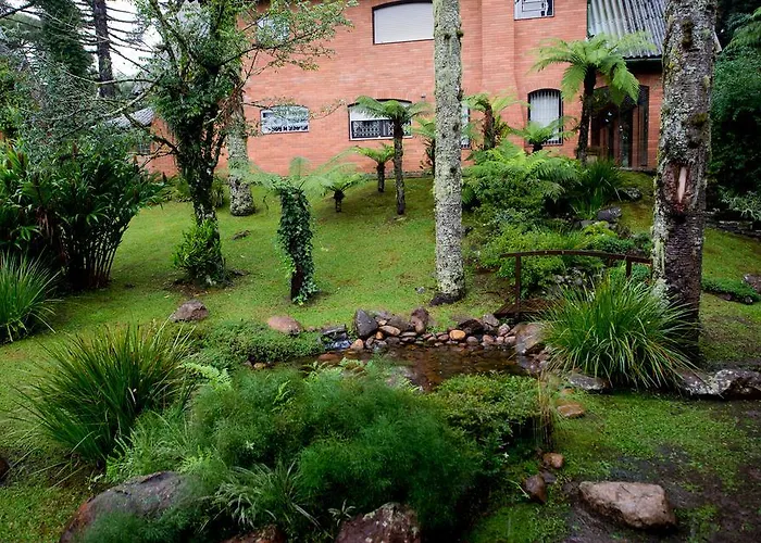 Encantos Lago Hotel