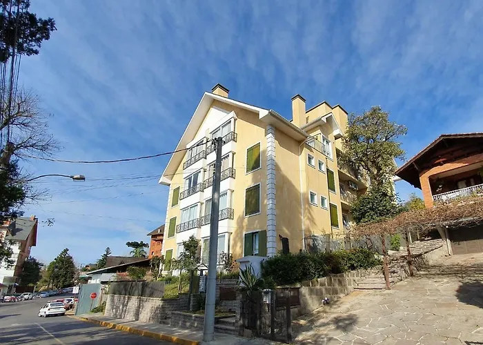 APTO DE LUXO A 250mts RUA COBERTA, 2 SUÍTES, MOBILIADO E EQUIPADO  Gramado